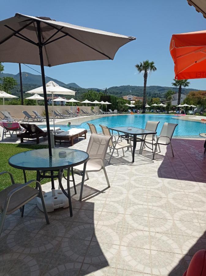 Ninos On The Beach Hotel Roda  Dış mekan fotoğraf
