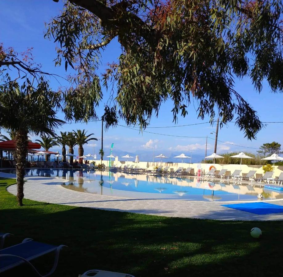 Ninos On The Beach Hotel Roda  Dış mekan fotoğraf