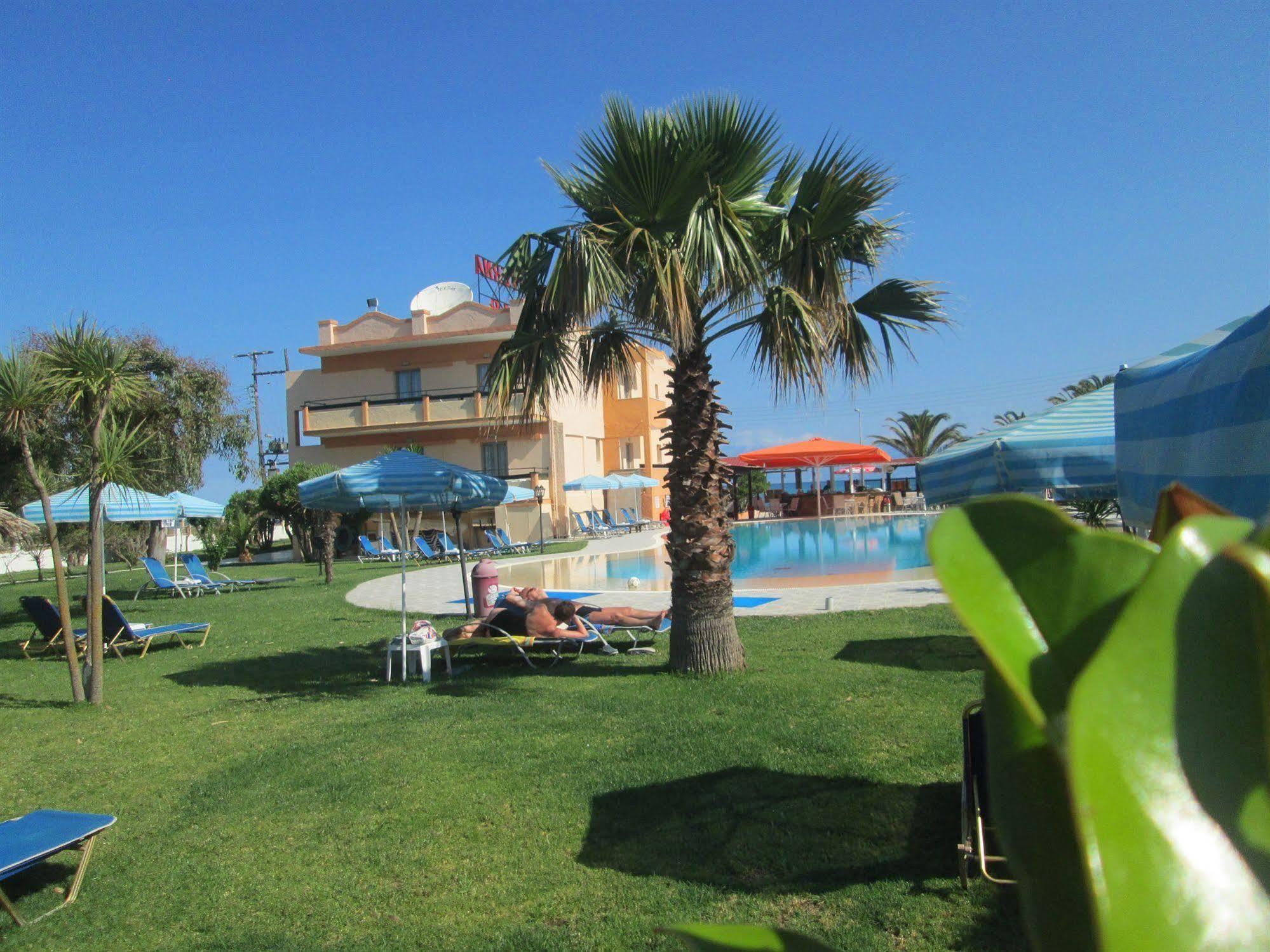 Ninos On The Beach Hotel Roda  Dış mekan fotoğraf