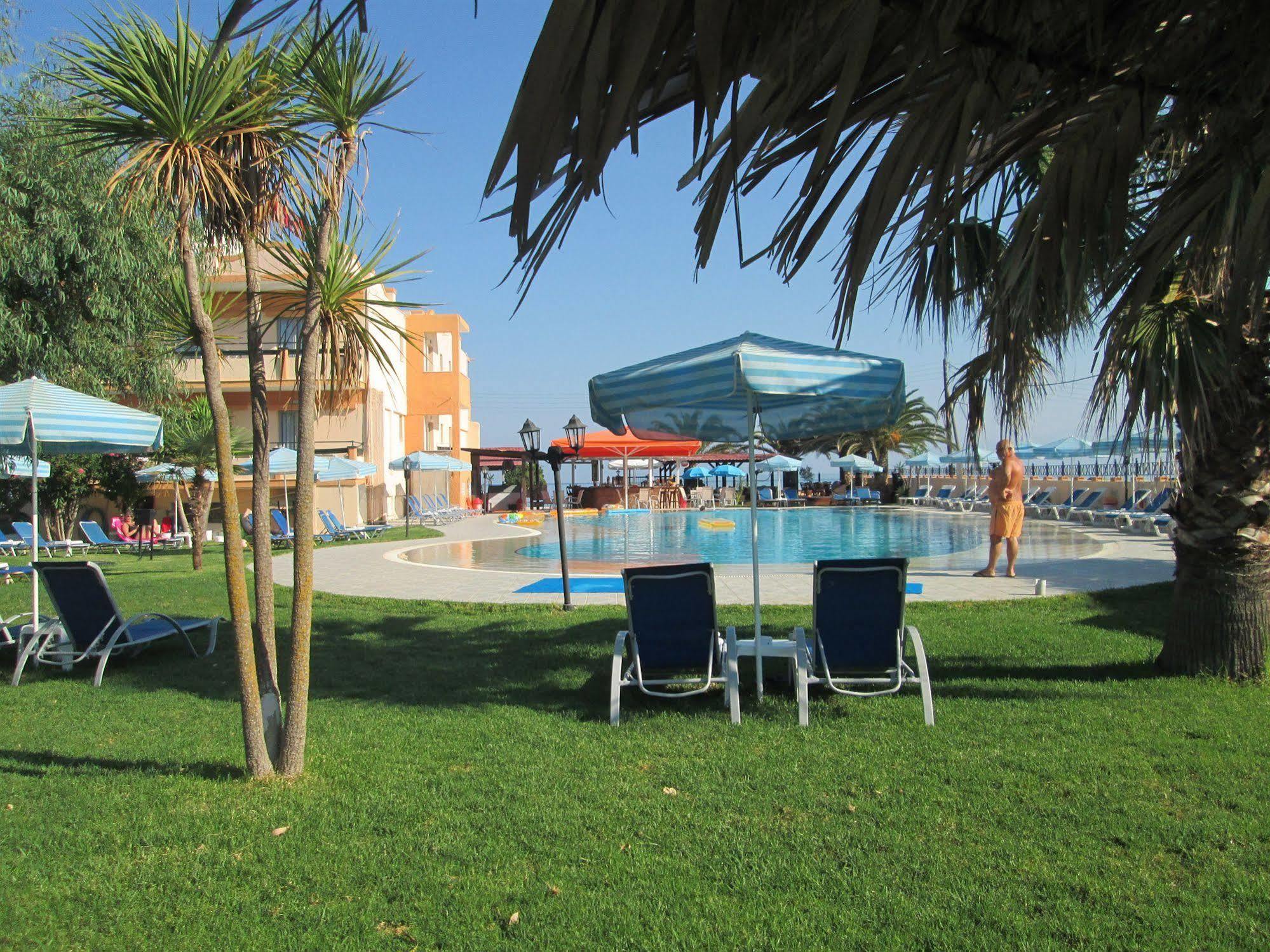 Ninos On The Beach Hotel Roda  Dış mekan fotoğraf